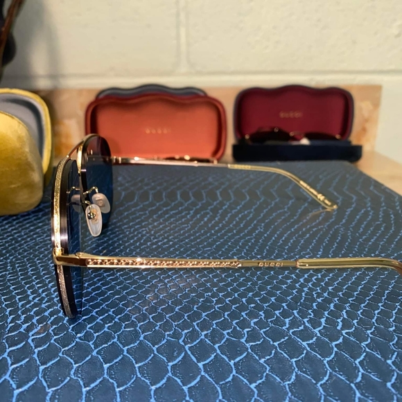 Gucci Sunglasses - Picture 2 of 2